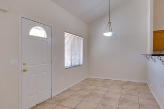 Bella Rosa Apartments in Mesa, AZ - Foto de edificio - Interior Photo