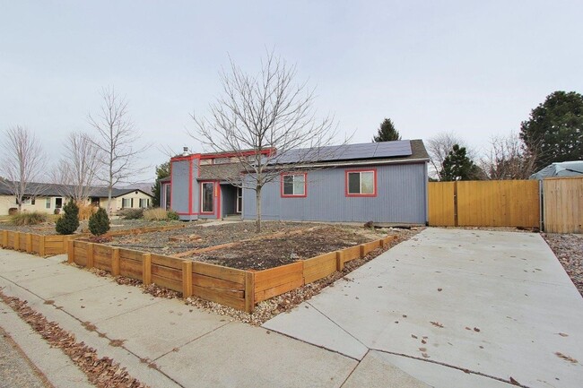5132 S Council Bluffs Way in Boise, ID - Building Photo - Building Photo