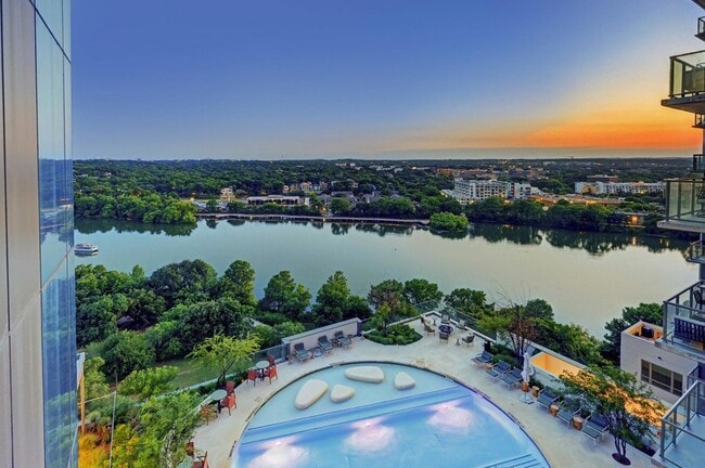 44 East Ave, Unit 1411 in Austin, TX - Building Photo - Building Photo