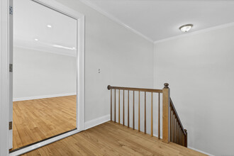 122 North St-Unit -Apt 2 in Guilford, CT - Building Photo - Building Photo