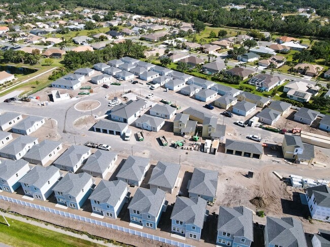 Villas at Venice in Venice, FL - Building Photo - Building Photo