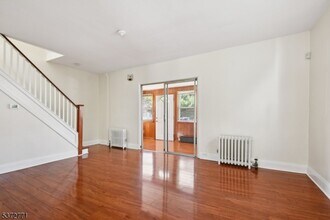 159 Harrison St in Bloomfield, NJ - Building Photo - Building Photo