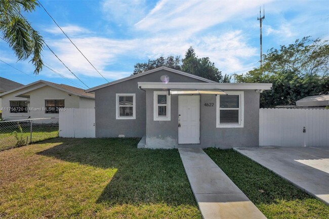 property at 4622 SW 23rd St