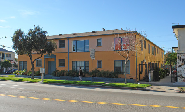 5875 Packard St in Los Angeles, CA - Foto de edificio - Building Photo