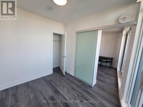 403-2403 Church St in Toronto, ON - Building Photo - Building Photo