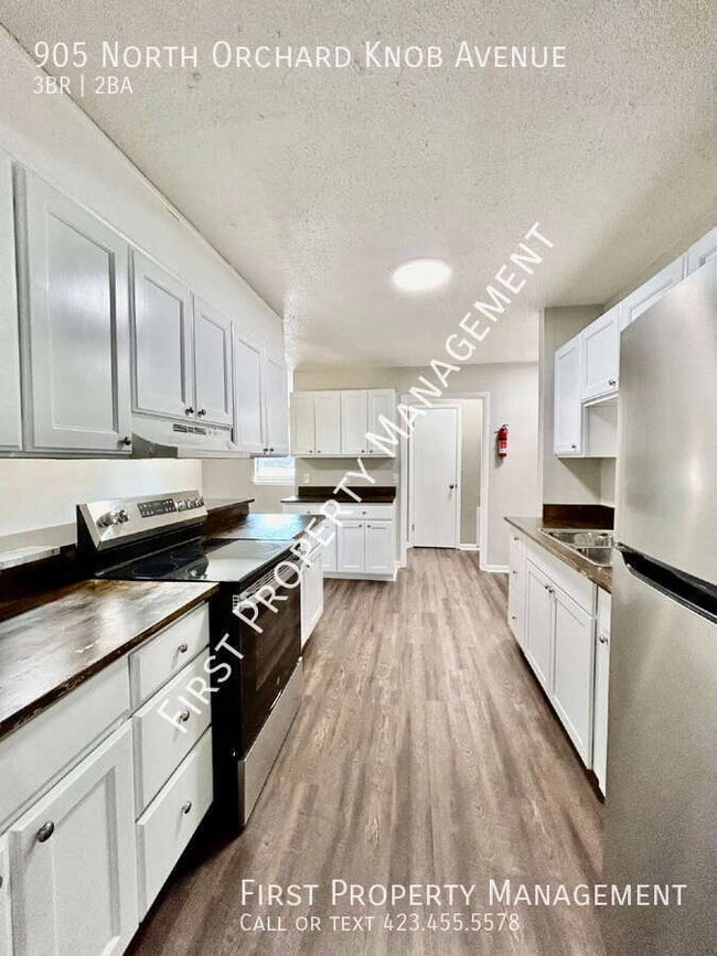 property at 905 N Orchard Knob Ave