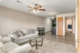 Panther Heights in Charleston, IL - Building Photo - Building Photo