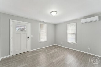 2120 Bulloch St in Savannah, GA - Building Photo - Building Photo