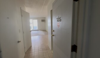 190 Mountain Ave, Unit 206 in Malden, MA - Building Photo