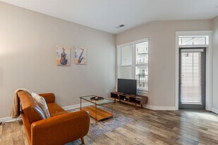 530 Massachusetts Ave in Indianapolis, IN - Building Photo