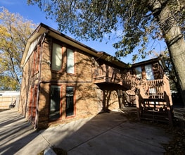 1736 S Meridian Ave in Wichita, KS - Foto de edificio - Building Photo