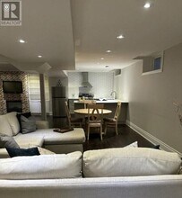 110 Lio Ave in Vaughan, ON - Building Photo - Building Photo