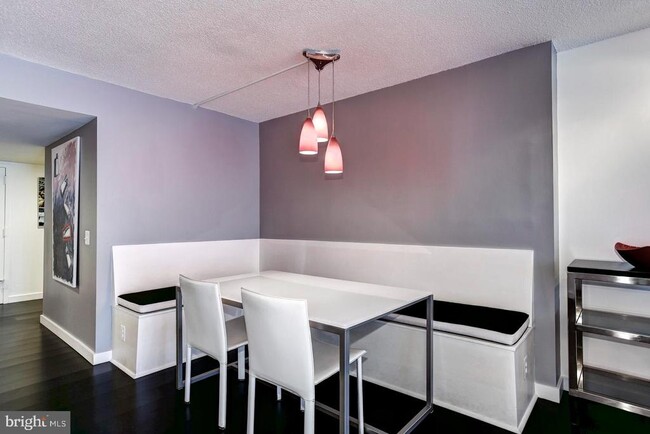 property at 1015 33rd St NW
