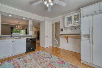 18 Collis Ct in Timonium, MD - Building Photo - Building Photo