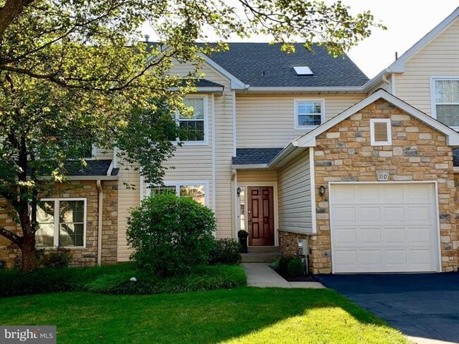 110 Canterbury Ln in Blue Bell, PA - Building Photo - Building Photo
