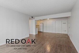 949 White Knoll Dr in Los Angeles, CA - Building Photo - Building Photo