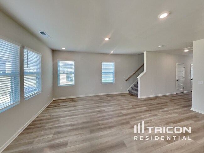 1042 Baltusrol Ln in Lebanon, TN - Building Photo - Building Photo