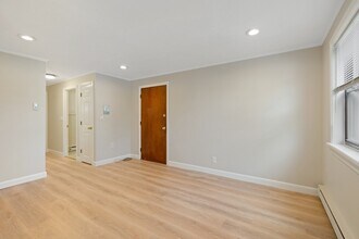 51 Lynde St in Melrose, MA - Building Photo - Building Photo