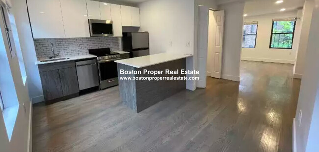 61 Joy St, Unit 3 in Boston, MA - Building Photo - Building Photo