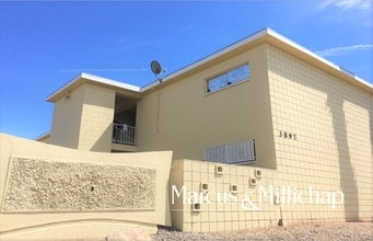 Palos Verdes Apartments in Las Vegas, NV - Foto de edificio - Building Photo