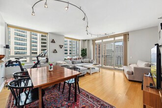 1111 S Wabash Ave in Chicago, IL - Building Photo - Building Photo