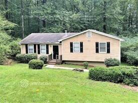 4521 Dons Ct SW in Mableton, GA - Building Photo