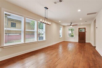 1060 Regent St SW in Atlanta, GA - Building Photo - Building Photo