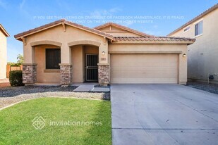 6805 S 70th Dr in Phoenix, AZ - Building Photo