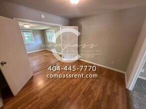 4008 Emerald N Dr in Decatur, GA - Building Photo - Building Photo