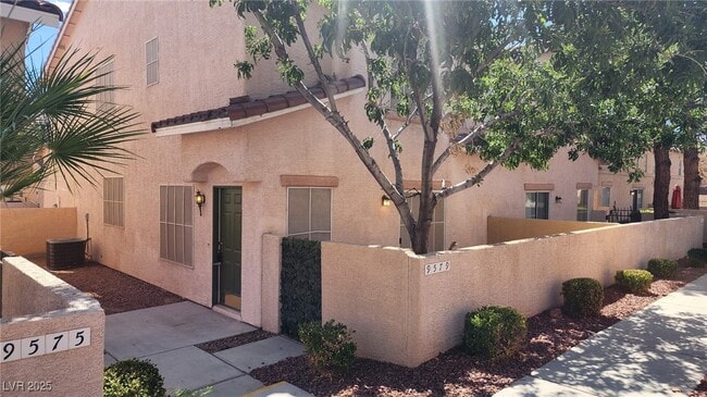 9579 Belle Fountain Ave in Las Vegas, NV - Building Photo - Building Photo