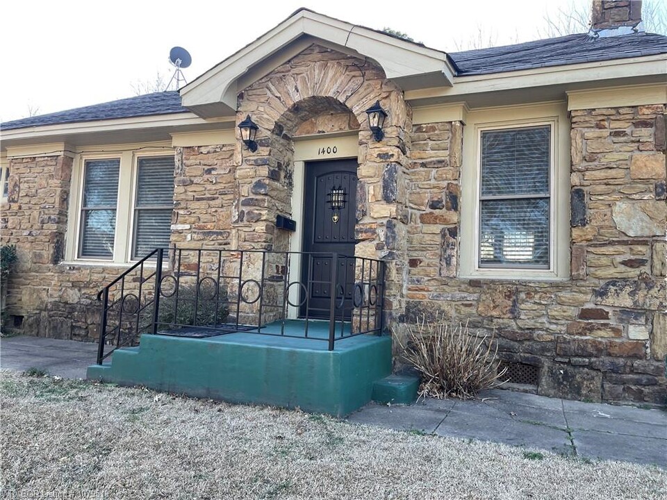 1400 S 23rd St in Fort Smith, AR - Building Photo