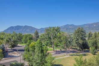 Boulder Crescent in Colorado Springs, CO - Building Photo - Building Photo
