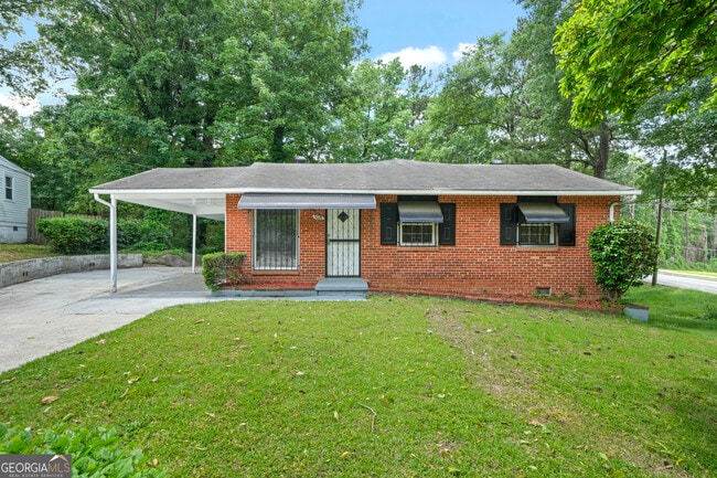 property at 3698 Fairlane Dr NW