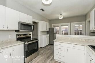 114 Scurlock Ave in Cleburne, TX - Building Photo - Building Photo