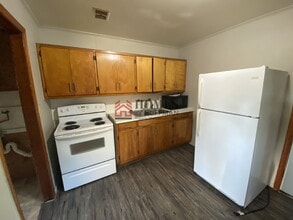 627 Fredrick St in New Harmony, IN - Building Photo - Building Photo