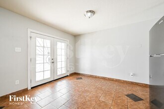 15250 N 32nd Dr in Phoenix, AZ - Building Photo - Building Photo