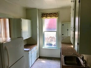 425 NE Howard St in Pullman, WA - Building Photo - Building Photo