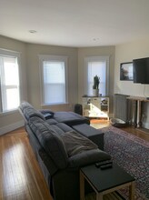 102 Morrison Ave in Somerville, MA - Foto de edificio - Building Photo