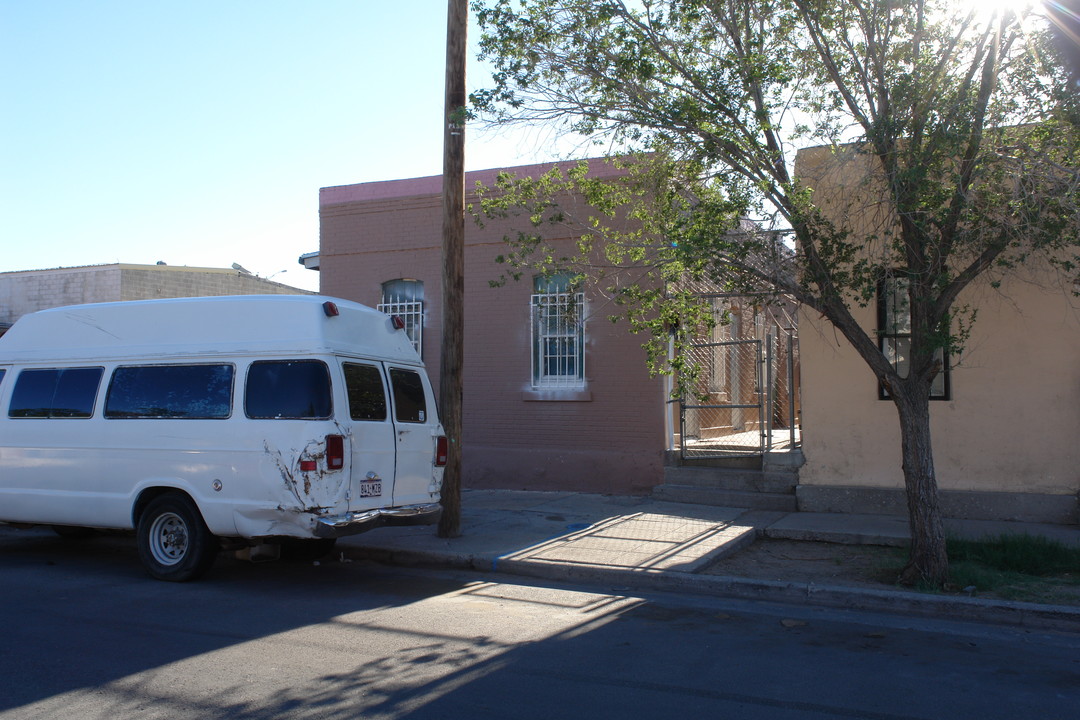 310 Park St in El Paso, TX - Foto de edificio