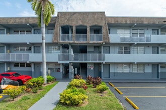 Aguadulce in Miami, FL - Building Photo - Building Photo