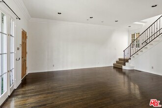 403 S Bedford Dr in Beverly Hills, CA - Building Photo - Building Photo