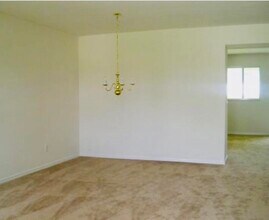 418 SE Guava Terrace in Port St. Lucie, FL - Building Photo - Building Photo