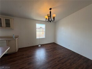4877 Saguaro Way in Las Vegas, NV - Building Photo - Building Photo