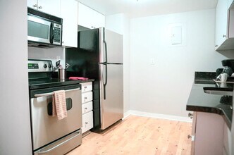 127 Greyrock Pl in Stamford, CT - Building Photo - Building Photo