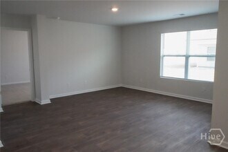 422 Coconut Dr in Bloomingdale, GA - Building Photo - Building Photo
