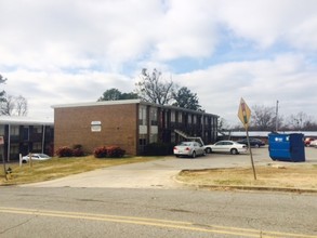 Ridgecrest Apartments in Birmingham, AL - Foto de edificio - Building Photo