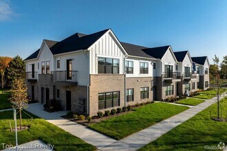 31811 Gabby Ct in New Baltimore, MI - Building Photo - Building Photo