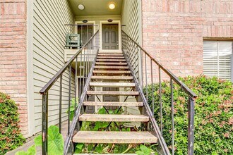18800 Egret Bay Blvd, Unit 804 in Houston, TX - Foto de edificio - Building Photo