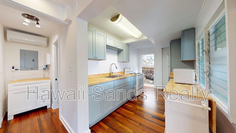 3009 Alencastre Pl in Honolulu, HI - Building Photo