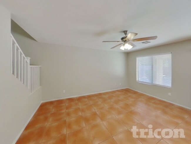 10625 W Monte Vista Rd in Avondale, AZ - Building Photo - Building Photo